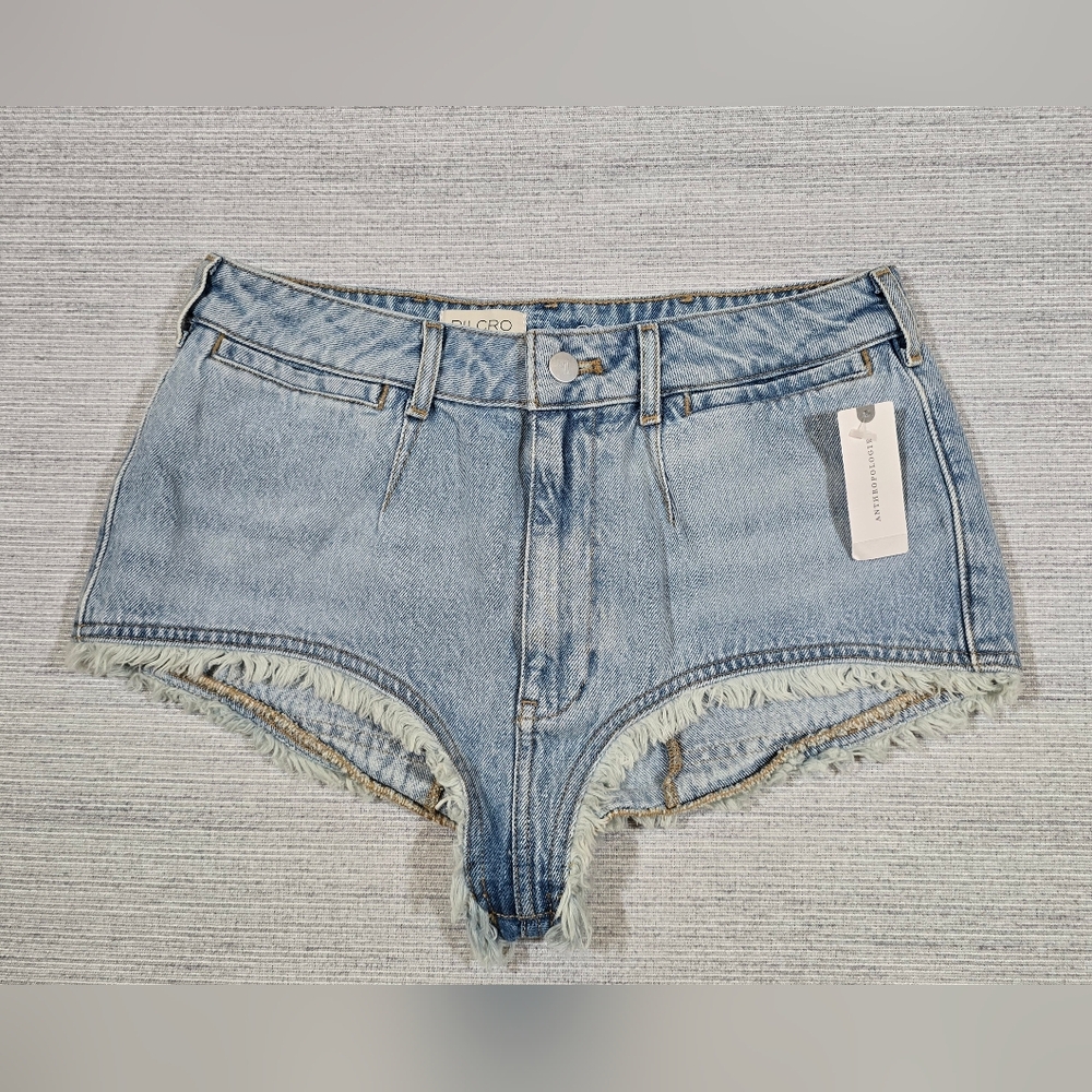 Anthropologie Pilcro Pitched Micro Denim Shorts Womens 28 Light Wash Frayed Hem